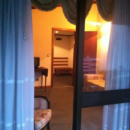 Hotel Amaranto 3*